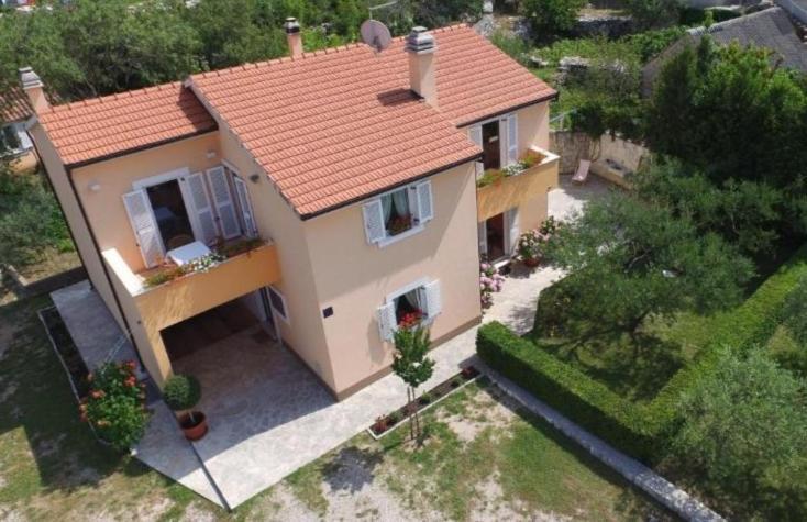 Kvasina Apartments Zadvarje エクステリア 写真