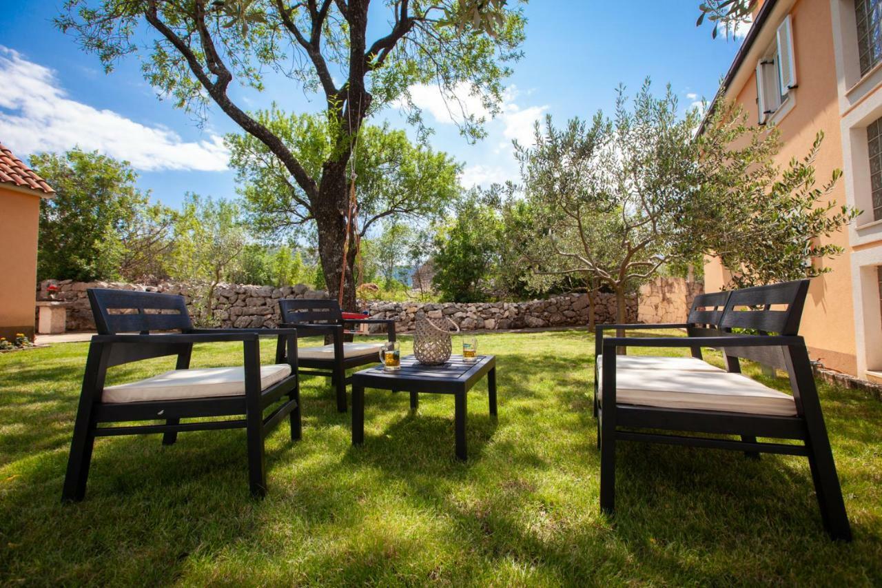 Kvasina Apartments Zadvarje エクステリア 写真